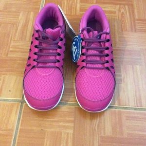 New Women’s  ASICS Size 6 running shoes